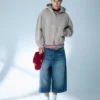 Boxy Fit -mallinen lyhyt vetoketjullinen huppari, jossa painatus – Collegepaidat ja hupparit