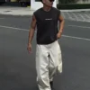 Brodeerattu hihaton T-paita