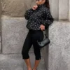 Capri-housut, joissa on halkiot lahkeensuissa – #Bershkastyle – Naiset