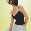 Hihallinen drapeerattu body