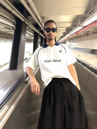 Kontrastinen retro-urheilupolo – T-paidat ja pikeepaidat