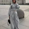Korkeavyötäröinen vetoketjullinen huppari – #Bershkastyle – Naiset