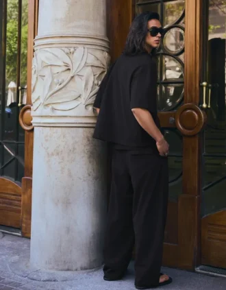 Laskostetut superbaggy-tyyliset semi-Jogger-housut