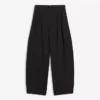 Laskostetut superbaggy-tyyliset semi-Jogger-housut