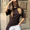 Lyhythihainen T-paita, jossa on rypytys – #Bershkastyle – Naiset
