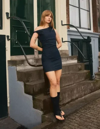 Olkapäät paljastava denim-minimekko – Mekot ja haalarit