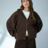 Oversize-vetoketjuhuppari – Collegepaidat ja hupparit