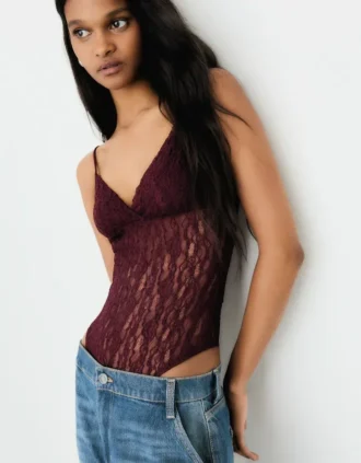 Pitsihihainen bodysuit