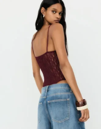 Pitsihihainen bodysuit