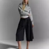 Raidalliset culottes-bermudashortsit