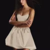 Satiininen bustier-mekko