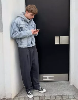 Super Baggy-malliset, väljät housut, joissa on tikkaukset