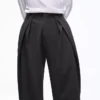 Super Baggy Tailored Fit -housut, joissa on tikkaukset – Housut